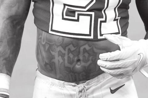 Dallas’ Zeke Makes His Trademark Known