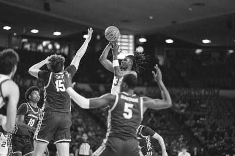 Javian McCollum Leads Sooners Past Central Arkansas