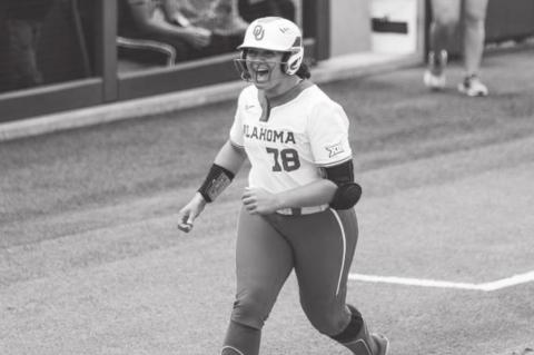 Record-Breaking Rout Sends Sooners to Supers