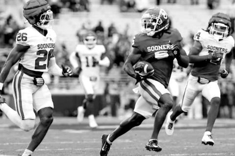 OU’s Offense Edges Defense in Annual Spring Game