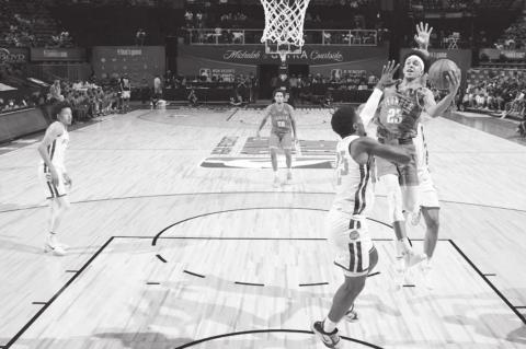 Thunder Come From Behind to Beat the Pelicans