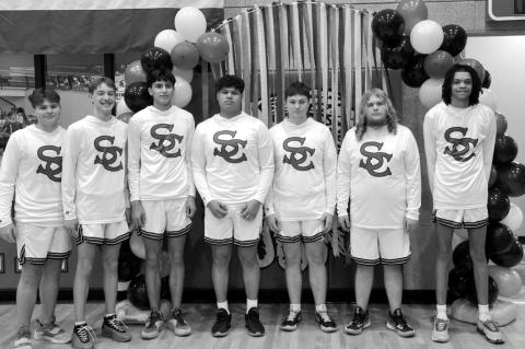 SHS Honors Senior Roundballers, Cheerleaders