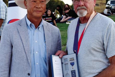 Korean War Veterans Receive Ambassador For Peace Medal