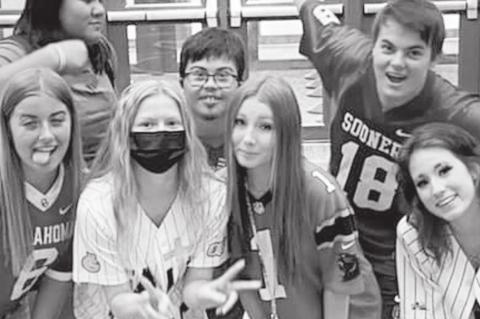 SHS Students Deck Out For Homecoming Week