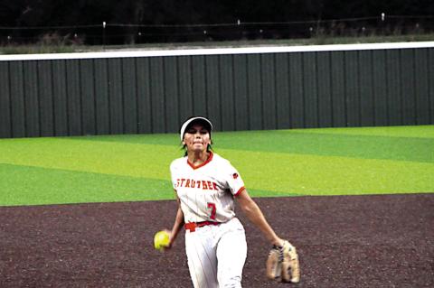 Strother Lady Yellowjacket Brooklyn Turner pitches to the Mason batter at the LRC Tourney. Staff Photo by Bill Anderson