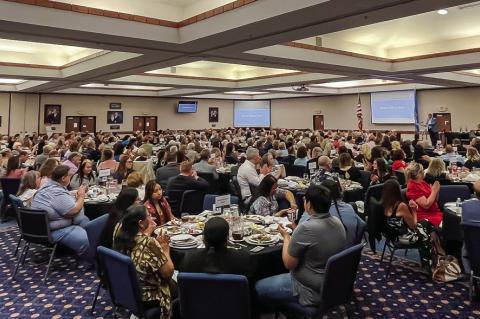A crowd of 450 guests filled the Utterback Ballroom inside the Enoch Kelly Haney Center during the Seminole State College Educational Foundation’s 30th Annual Spring Recognition Banquet on May 1. The event celebrated the accomplishments of SSC alumni, e