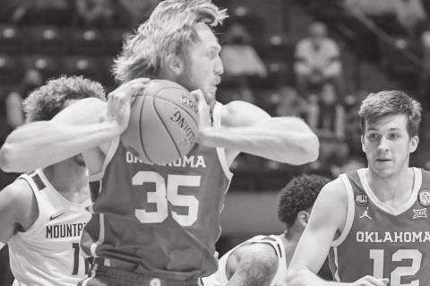 Sooners Travel to Iowa State Today