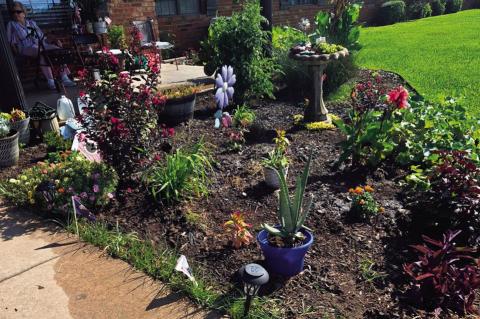‘Doris The Gardner’ Spreads Beauty at Rehab Center