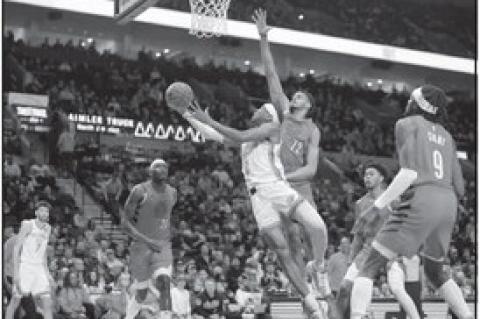 Thunder Avoid Upset in 128-120 Win