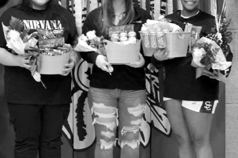 SHS Honors Senior Roundballers, Cheerleaders