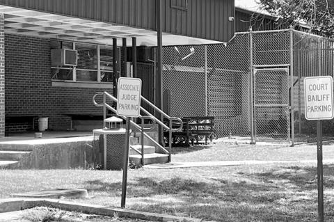 Hughes County Inmates Now in Seminole Co. Jail