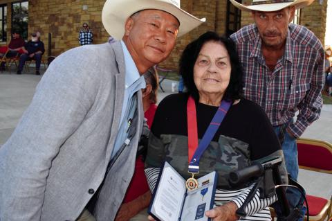 Korean War Veterans Receive Ambassador For Peace Medal