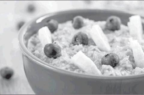 3 Ways Oatmeal Can Benefit Your Body