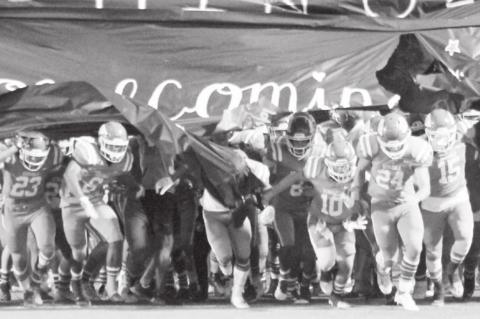 Seminole Wins a Thriller on Homecoming