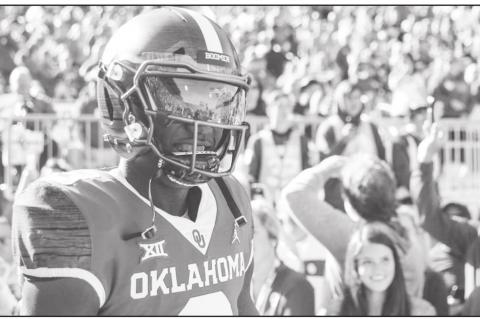 Former OU Kenneth Murray Signs Contract