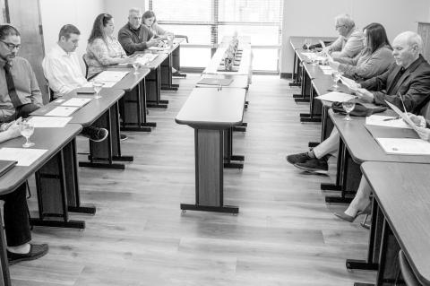 Faculty members from Seminole State College’s Business and Education division met with local business leaders during a Business Advisory Meeting held on campus on Feb. 27. The discussion focused on how SSC can better support local businesses, essential 