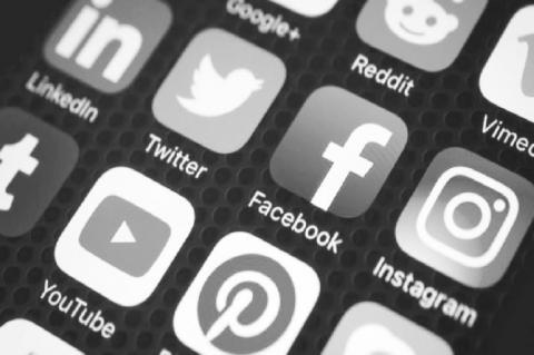 Social Media Crackdown Continues After Siege of US Capitol