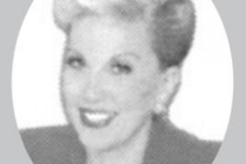 Mother Can’t Stand Daughter’s Girlfriend