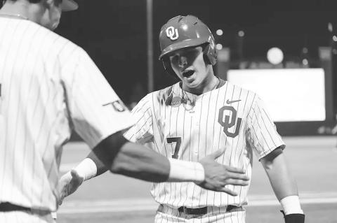OU Forces Winner-Take-All Regional Final with Pair of Wins Sunday