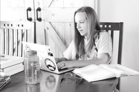 Article Image Alt Text