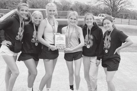 Seminole Tennis Team Qualify for State