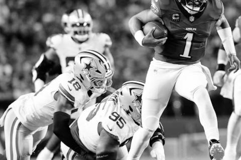 NFL Season Kicks Off With an Eagles Win Over the Cowboys