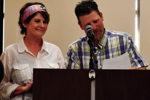 Right: Ma Ma’s Christ Van, a nonprofit ministry operated by the husband and wife team of Daniel and Jennifer Roberts, was presented with the “Seminole Champion” award by the Seminole Community Foundation at Thursday’s Hall of Fame Banquet at the R