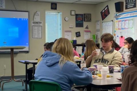 MR. HORN SPEAKS AT FCA MEETING