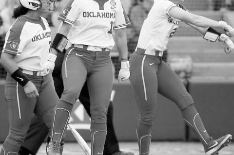 Sooner Women Beat Tulsa in Run-Rule Win