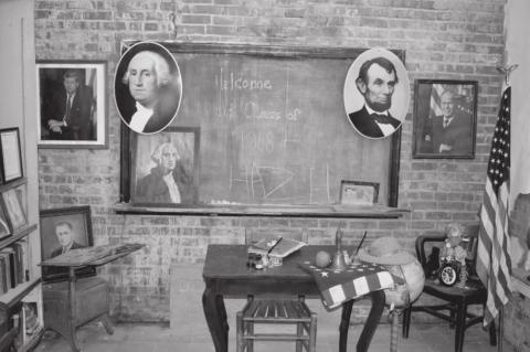 Maud Historical Society School Display