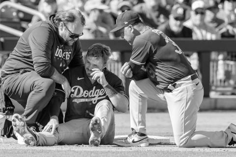 Angels Put Mike Trout on IL, Then See Ohtani, Rendon Exit