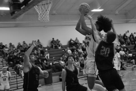 Varnum Plays Tough at Home This Weekend