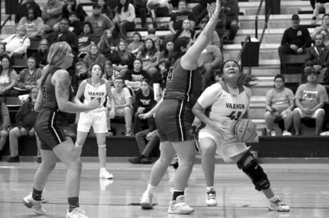 Varnum Lady Whippets Win MulHall – Orlando Tournament