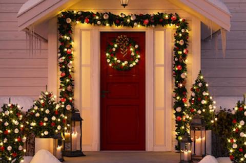 Simple Lighting Tips to Dazzle Holiday Guests